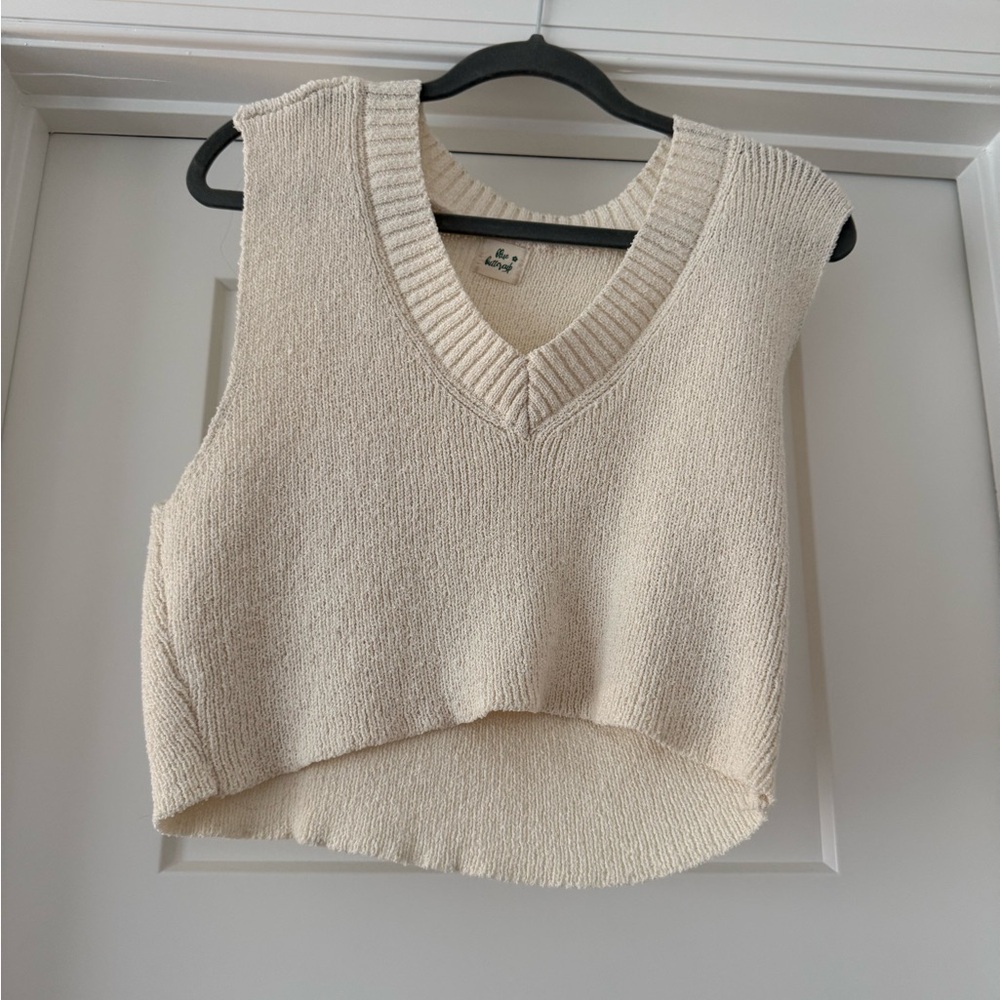 Cream Sleeveless Knit top and skirt set from boutique at the beach